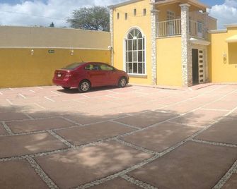 Hotel El Refugio - Bernal - Outdoor view