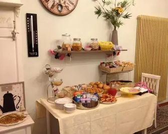 Casa Dei Mombri - Noli - Buffet