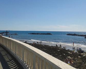 Le Cerbonche - Castiglioncello - Spiaggia