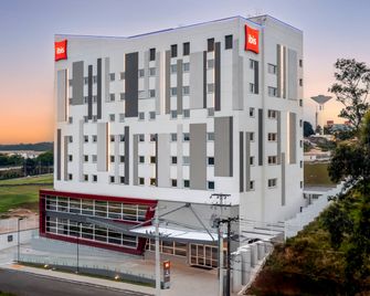 ibis Arujá - Arujá - Gebouw