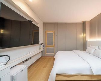 Andong Win Hotel - Andong