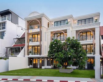 The Cyan at Patong Hotel - Pantai Patong - Bangunan