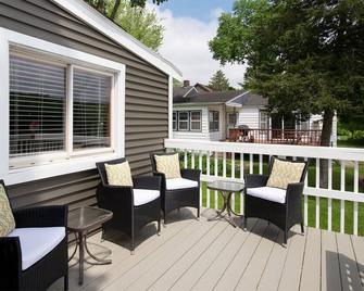 Rock River Hideaway Grill, Fire Pit, Pet Friendly With Fee Of 30.00 Per Night - Oregon - Balcón