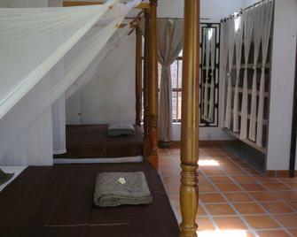 Some Days Of Silence Resort And Spa - Dong Hai - Bedroom