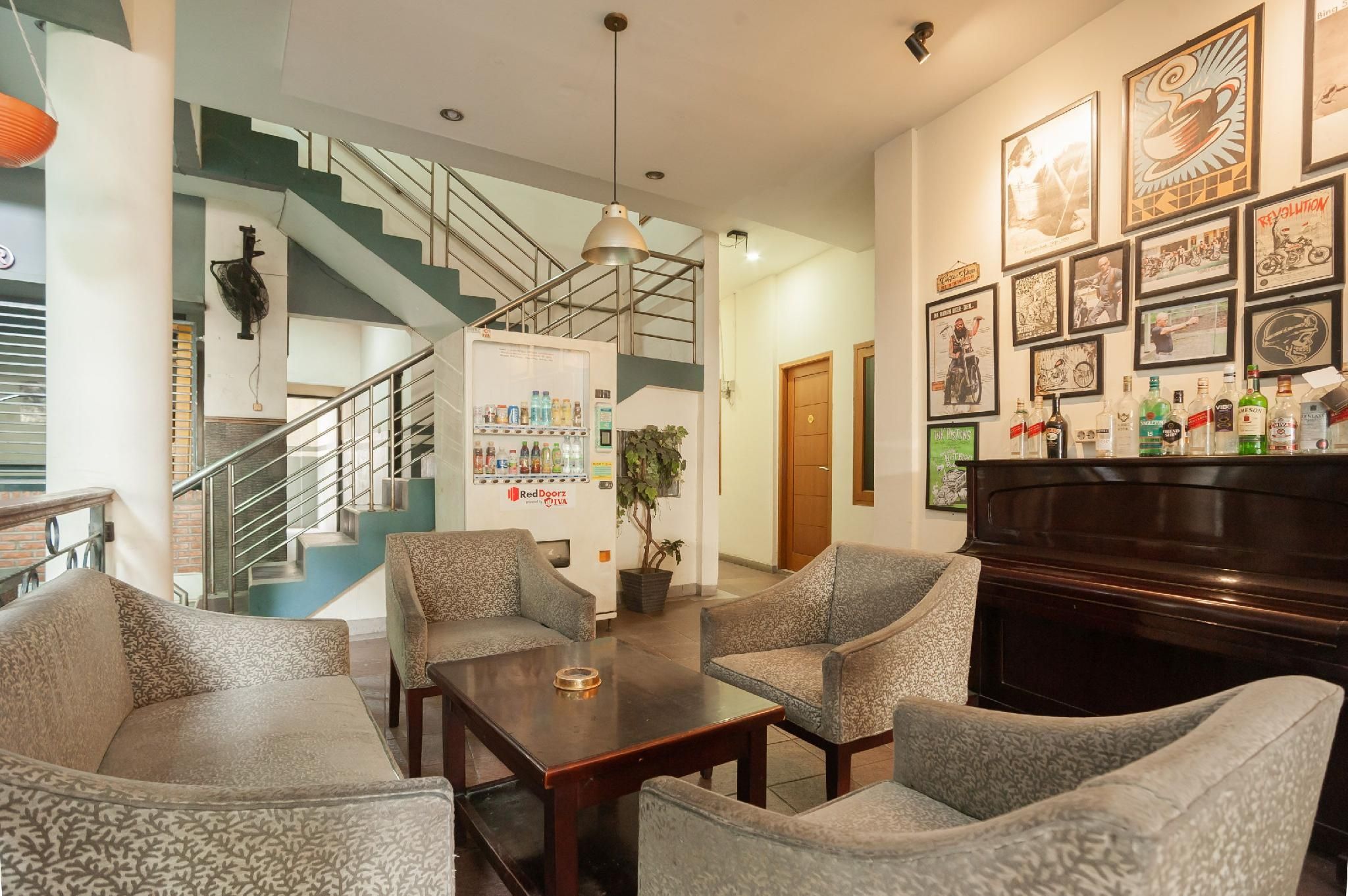 RedDoorz Plus near Universitas Indonesia