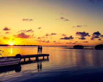 Ambergris Sunset Hotel - San Pedro Town
