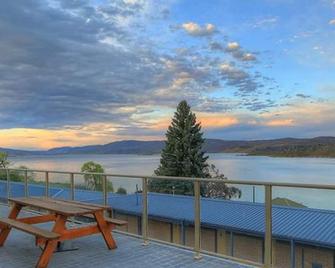 Lake Jindabyne Hotel - Jindabyne - Balcón
