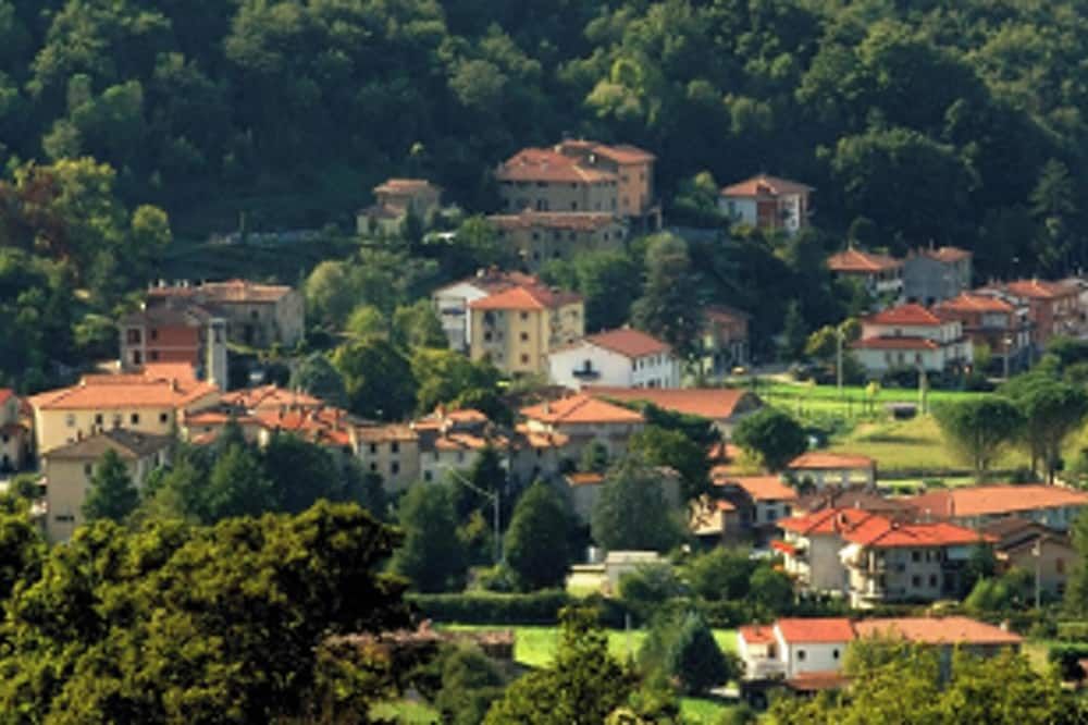 Charming Apartment in Lisciano Niccone with Shared Pool - Lisciano Niccone - Vista del exterior