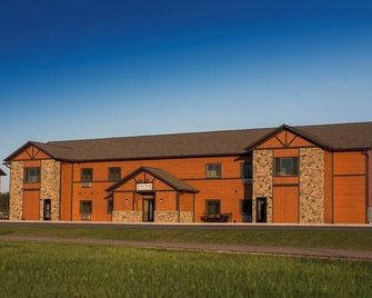 Three Bedroom Condo @ Spring Brook Resort - Lake Delton - Building