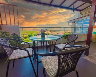 Amges - Tumaco - Balcony