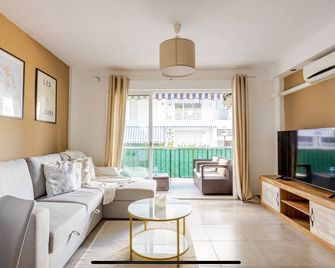 Apartamento inteiro a 3 minutos da Praia de Gandia - Gandia - Living room
