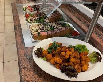 Hotel Lukasmayr - Bruck an der Großglocknerstraße - Buffet