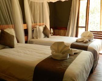 Kwalape Safari Lodge - Kasane - Makuuhuone