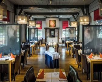 Explore The Best Of Enschede — Museums, Trails, And Free Parking Nearby - Enschede - Restaurant