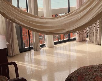 Best location in Salinas, beachfront location near to bars and restaurants. - Salinas - Lobby