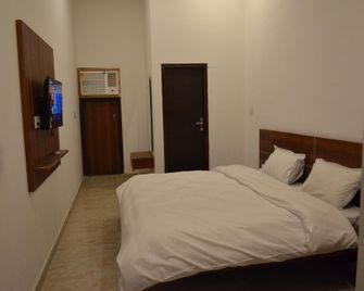 Hotel Avg Palace - Bhiwadi - Obývací pokoj