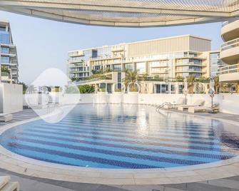 Bloomfields 2 Plus Maid Br Unique Ajwan Soul Beach - Abu Dabi - Piscina