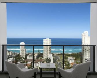 Qube Broadbeach - Broadbeach - Balcony