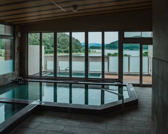 The Lake Kawaguchiko-kurashi - Fujikawaguchiko - Piscina