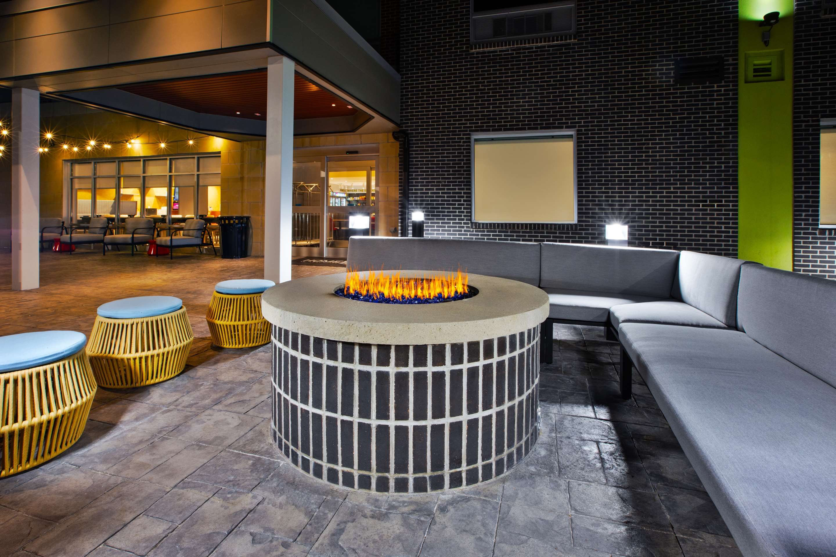 Home2 Suites by Hilton Grand Rapids Northeast thumbnail 2