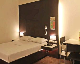 Vista Hotel Cubao - Quezon City - Bedroom