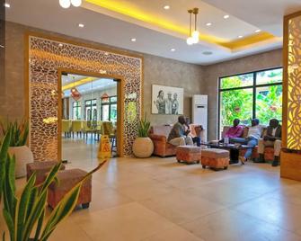 Bakadaji Hotel - Serrekunda - Lobby
