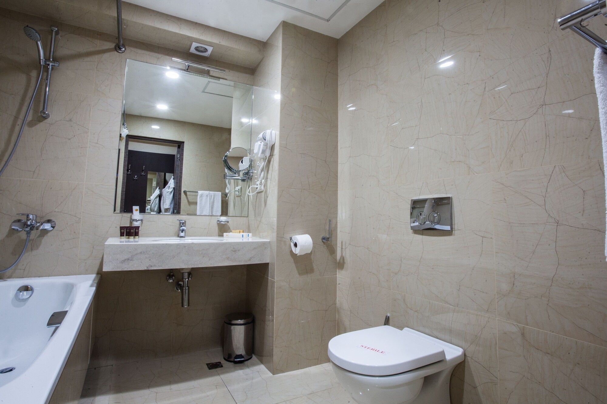 Aviatrans Hotel - ירבאן