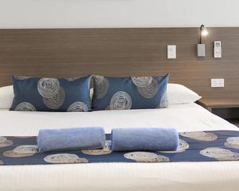 Aston Motel Yamba - Yamba - Bedroom