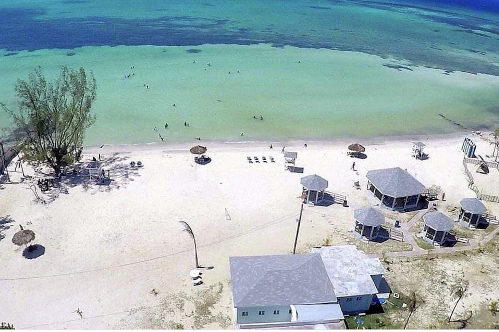 Hibiscus Place Is Your Home Away From Home. Entire Property Is Available To You! - פאלמאות' (ג'מייקה) - חוף