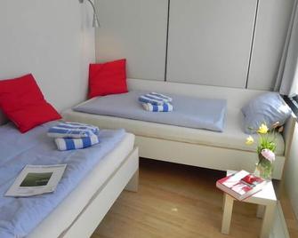 4-Zi.-Apartment 'Elbkontor II', modern apartment for up to 10 people, WiFi - Hamburg - Schlafzimmer