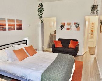 Sand, Sun & Second - לונג ביץ' - חדר שינה