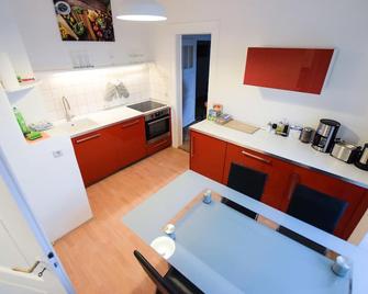 Ferienwohnung Ratisbona - Regensburg - Kitchen