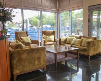 Best Western Pontypool Metro Hotel - Pontypool - לובי