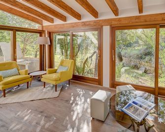 A quiet house in the valley, ideal for families. - Andratx - Wohnzimmer