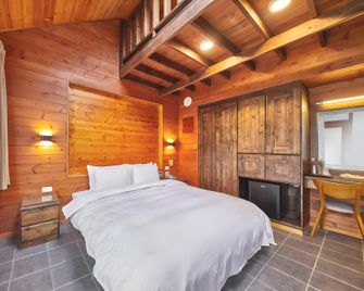 Yun Xiang Villa (Kids 12 years old and below not allowed) - Ren-ai Township - Bedroom
