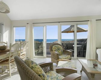 Windward Shores - East Hampton