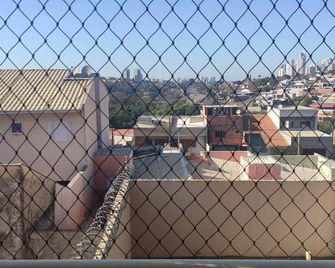 Casa Aconchegante II - Near UEL and Catuaí shopping mall. - Londrina - Balcony