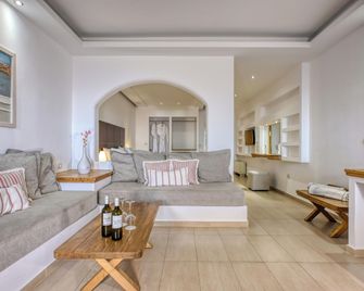 Splendour Hotel and Suites - Firostefani
