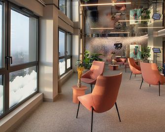 Sevenline Aparthotel Purpan Toulouse - טולוז - טרקלין