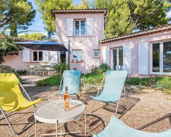 Sarti. House 5min walk from the beaches, AC, garden, BBQ - La Ciotat - Patio