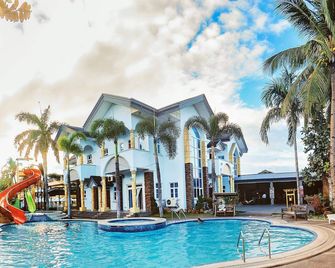 Villa Jhoana Resort - Angono - Piscina