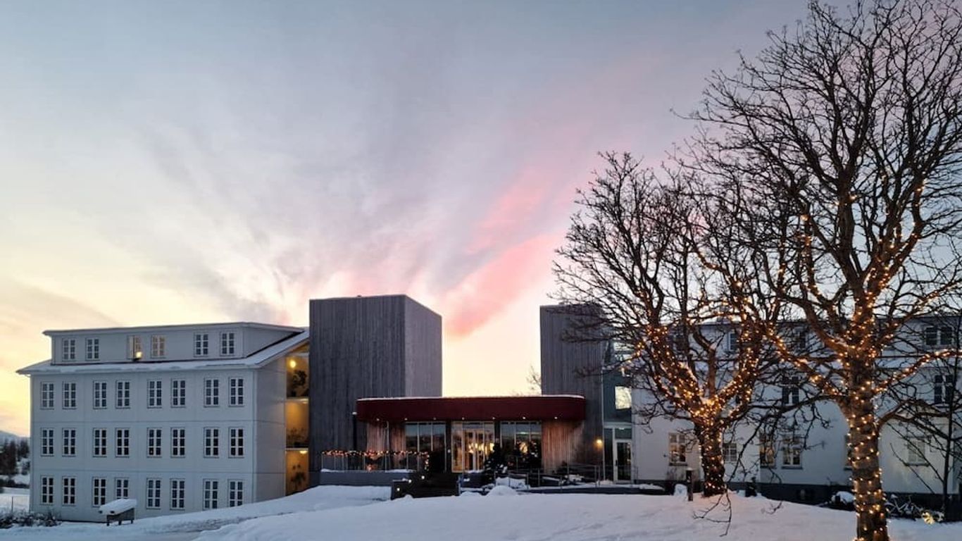 Gistihúsið - Lake Hotel Egilsstadir