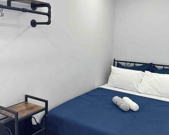 Two bedrooms with parking & washer/dryer - Schenectady - Bedroom