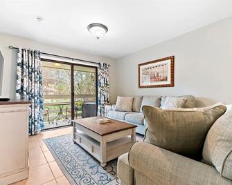 Fiddlers Cove 7L - Hilton Head Island - Living room