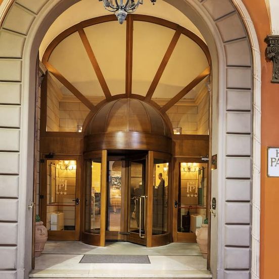 Hotel Palace Bologna Centro image 1
