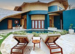 Villa Tokay - Luxury Private Villas - Pemenang - Patio