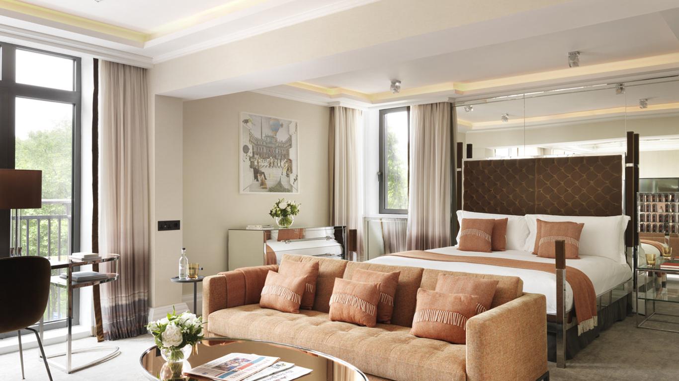 ذا أثنيوم هوتل آند ريزيدانس