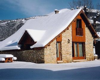 At Clos de Lumière, an exceptional environment: come and recharge your batteries! - La Roche-des-Arnauds - Edificio