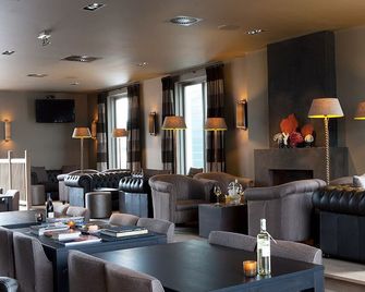 Relaxing Stay Near Naarderbos Trails & De Kemphaan Park - Huizen - Lounge