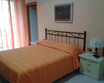 B&B Il Geranio - Gaeta - Habitación